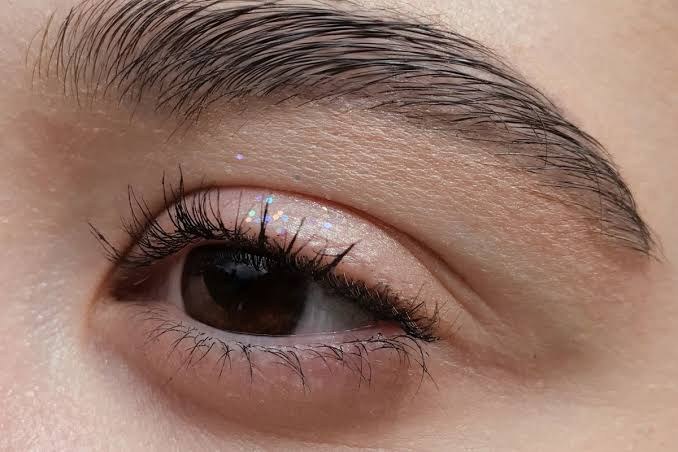 Salonist Lets Dubai Customers Search, Compare and Book Eyebrow Shaping Online Without Calling the Salon